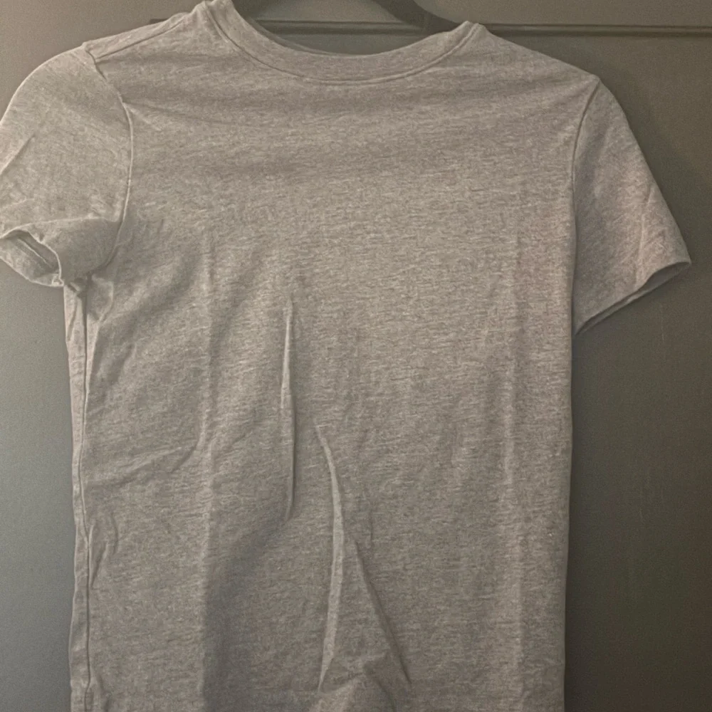 Old Navy Black Short Sleeve Crewneck Tee